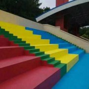 運動場用聚脲涂料的噴涂保護